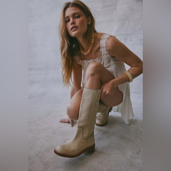 FREE PEOPLE Blaze Pull On Boots campus Block heel square toe Parchment Leather 8